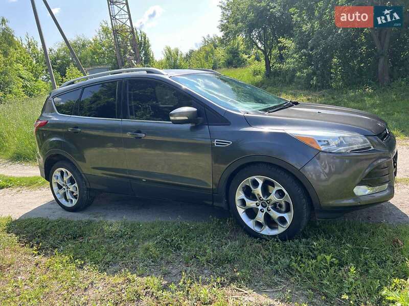 Внедорожник / Кроссовер Ford Escape 2015 в Мирополе