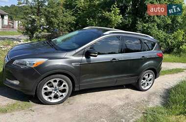 Внедорожник / Кроссовер Ford Escape 2015 в 