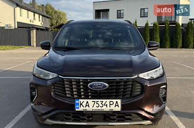 Внедорожник / Кроссовер Ford Escape 2023 в 
