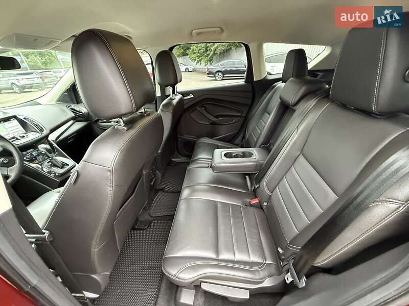 Позашляховик / Кросовер Ford Escape 2015 в Києві