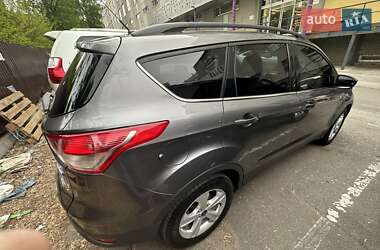 Внедорожник / Кроссовер Ford Escape 2014 в 