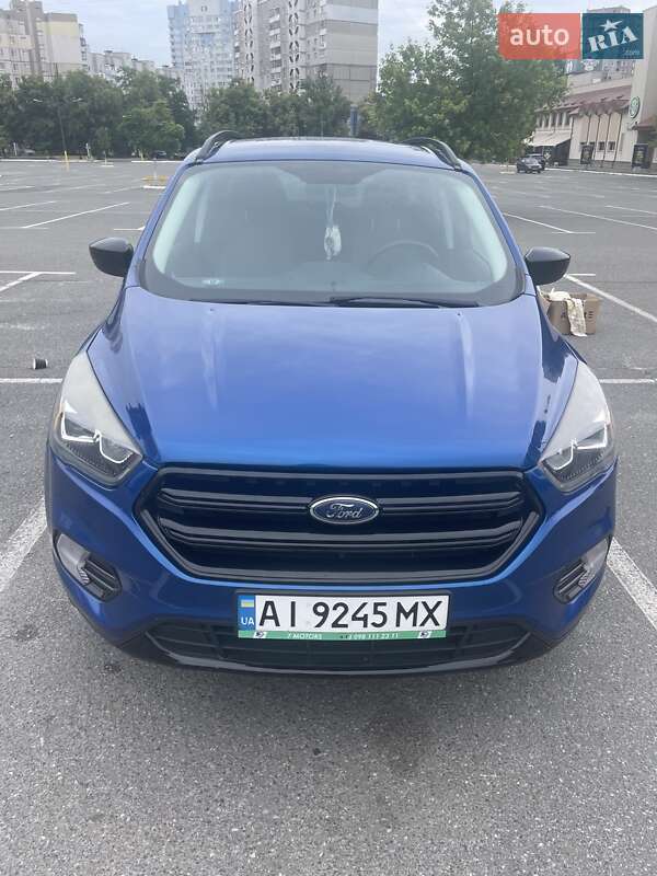 Позашляховик / Кросовер Ford Escape 2017 в Броварах