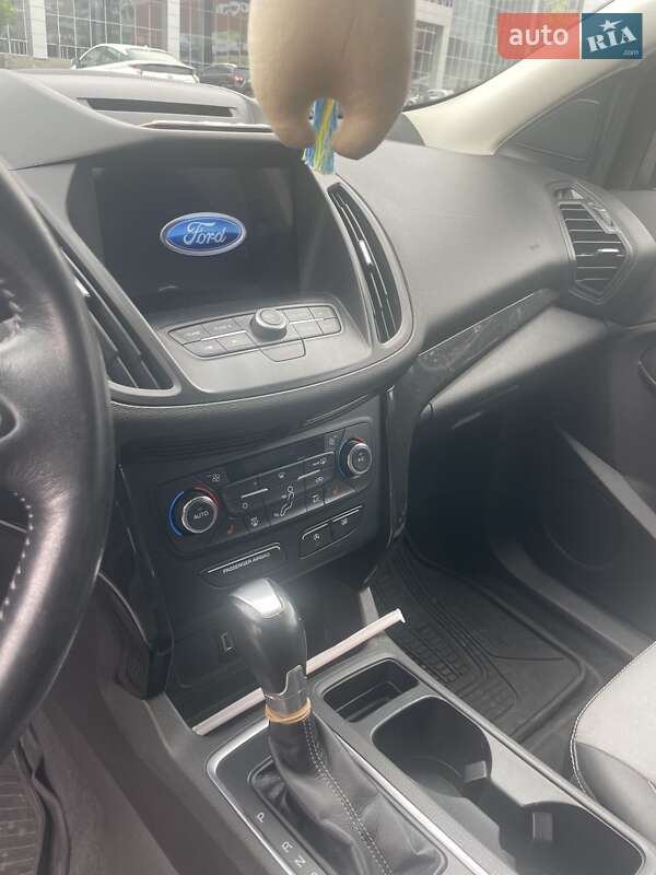 Позашляховик / Кросовер Ford Escape 2017 в Броварах