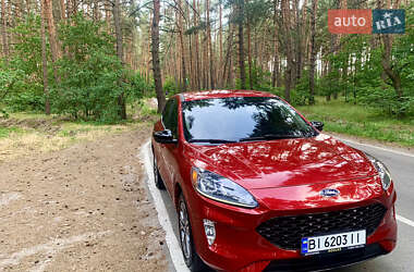 Внедорожник / Кроссовер Ford Escape 2022 в 