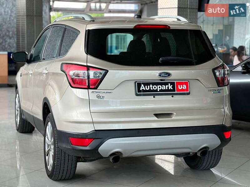 Внедорожник / Кроссовер Ford Escape 2016 в Одессе