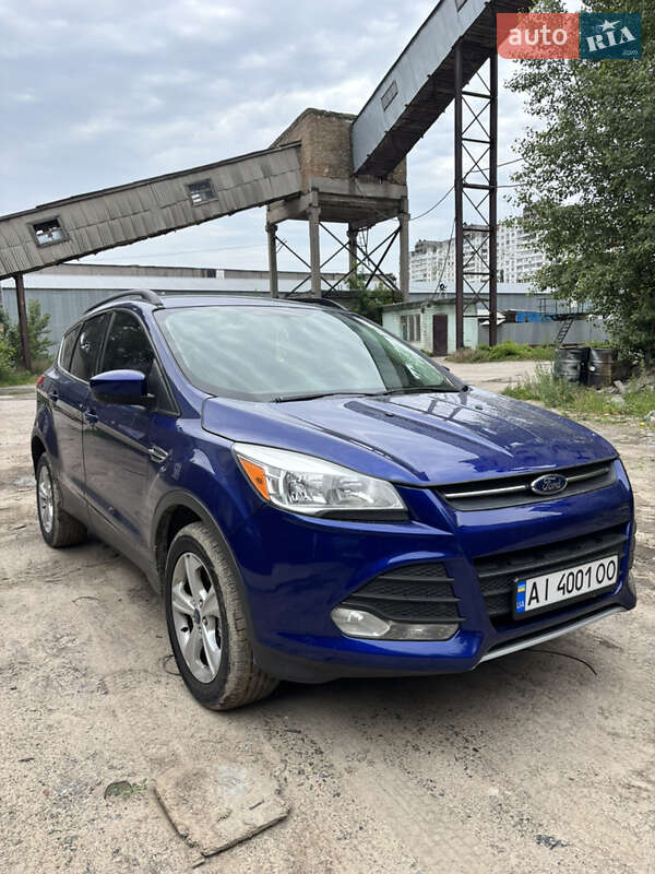 Внедорожник / Кроссовер Ford Escape 2013 в 