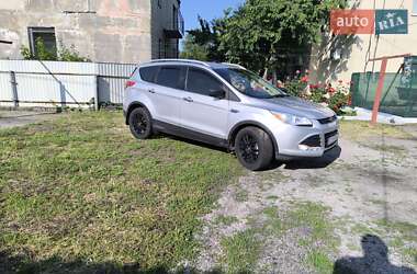 Позашляховик / Кросовер Ford Escape 2012 в  Позашляховик / Кросовер Ford Escape 2012 в