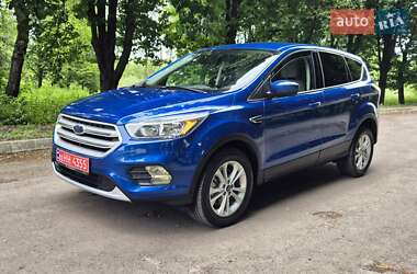 Внедорожник / Кроссовер Ford Escape 2017 в Дубно