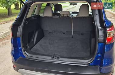 Внедорожник / Кроссовер Ford Escape 2017 в 