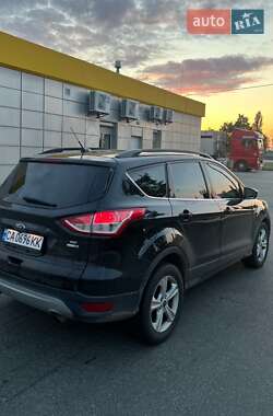 Позашляховик / Кросовер Ford Escape 2015 в Пирятині