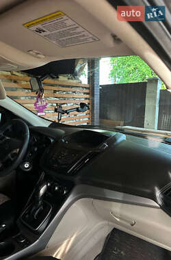 Внедорожник / Кроссовер Ford Escape 2013 в 