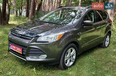 Внедорожник / Кроссовер Ford Escape 2015 в 