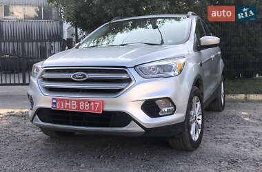 Внедорожник / Кроссовер Ford Escape 2016 в 