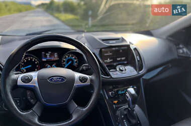 Внедорожник / Кроссовер Ford Escape 2014 в 