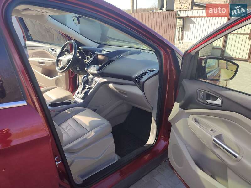 Позашляховик / Кросовер Ford Escape 2014 в Борисполі