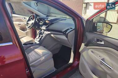 Внедорожник / Кроссовер Ford Escape 2014 в 