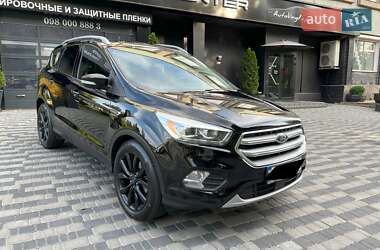 Внедорожник / Кроссовер Ford Escape 2017 в 