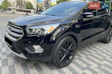 Внедорожник / Кроссовер Ford Escape 2017 в 