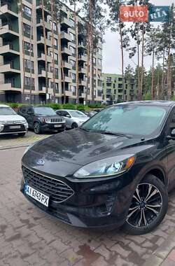 Внедорожник / Кроссовер Ford Escape 2022 в 