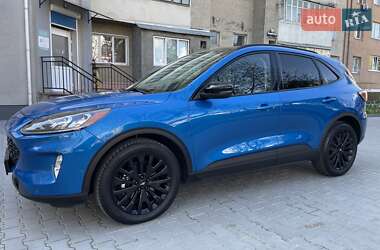 Внедорожник / Кроссовер Ford Escape 2020 в 