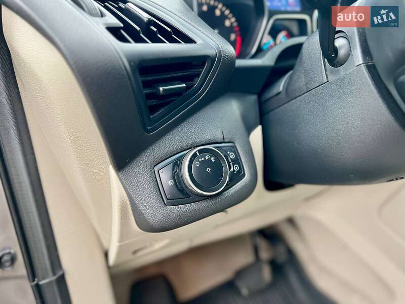 Позашляховик / Кросовер Ford Escape 2013 в Києві