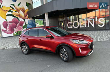 Внедорожник / Кроссовер Ford Escape 2019 в 