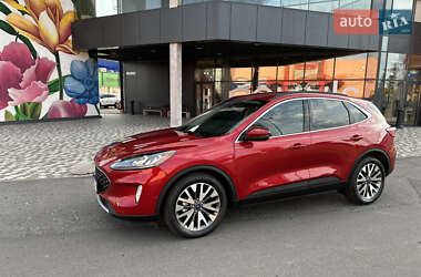 Внедорожник / Кроссовер Ford Escape 2019 в 