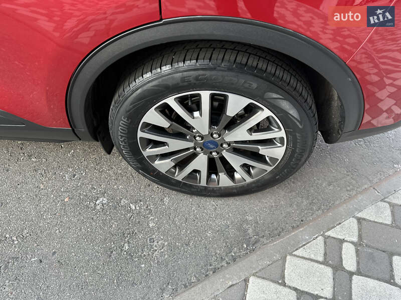 Позашляховик / Кросовер Ford Escape 2019 в Києві