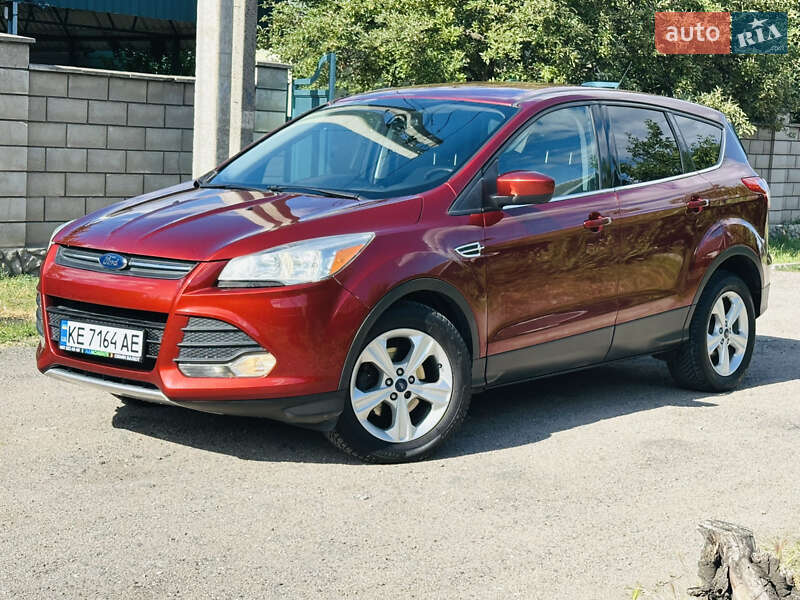 Внедорожник / Кроссовер Ford Escape 2014 в 