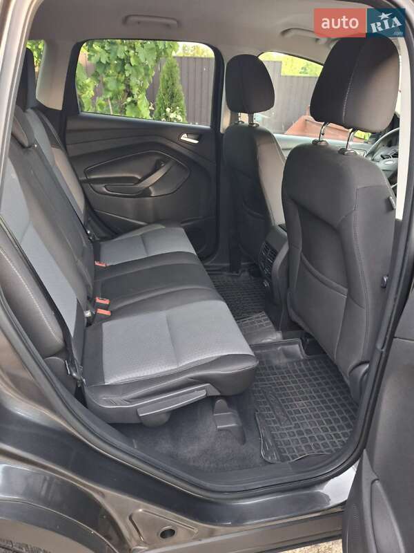 Внедорожник / Кроссовер Ford Escape 2016 в Умани