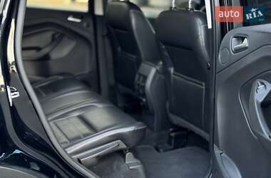 Внедорожник / Кроссовер Ford Escape 2016 в 