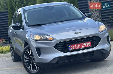 Внедорожник / Кроссовер Ford Escape 2022 в 