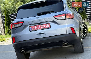 Внедорожник / Кроссовер Ford Escape 2022 в 