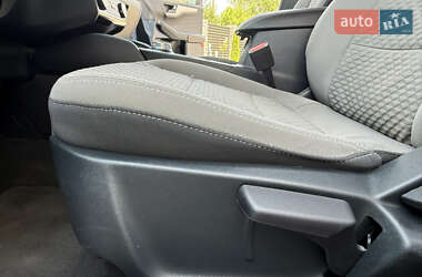 Внедорожник / Кроссовер Ford Escape 2022 в 