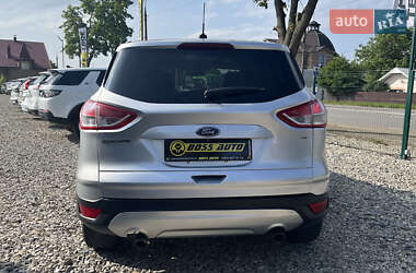 Внедорожник / Кроссовер Ford Escape 2016 в 