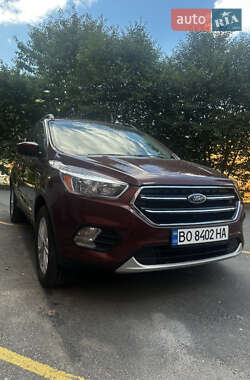 Позашляховик / Кросовер Ford Escape 2017 в Тернополі