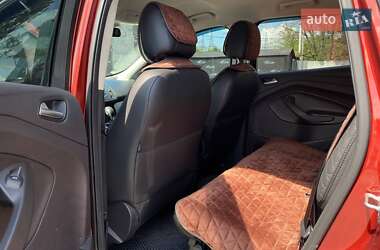 Внедорожник / Кроссовер Ford Escape 2015 в 