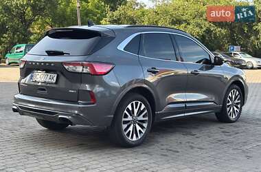 Внедорожник / Кроссовер Ford Escape 2020 в 