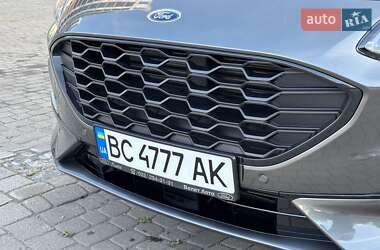 Внедорожник / Кроссовер Ford Escape 2020 в 