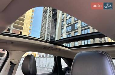 Внедорожник / Кроссовер Ford Escape 2020 в 