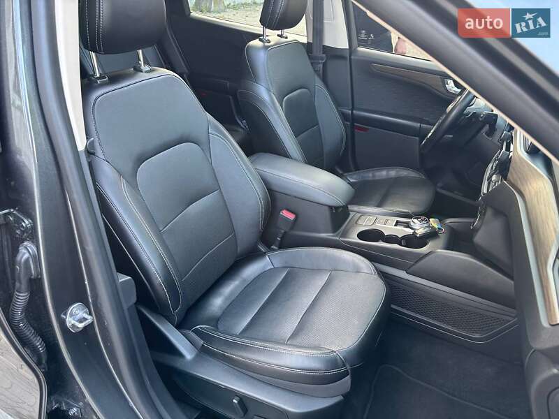 Внедорожник / Кроссовер Ford Escape 2020 в Львове