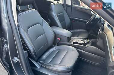 Внедорожник / Кроссовер Ford Escape 2020 в 