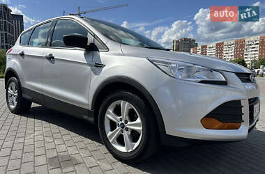 Внедорожник / Кроссовер Ford Escape 2015 в 