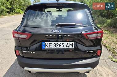 Внедорожник / Кроссовер Ford Escape 2024 в 