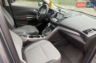 Внедорожник / Кроссовер Ford Escape 2013 в 