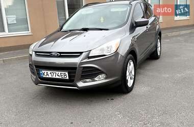 Внедорожник / Кроссовер Ford Escape 2013 в 