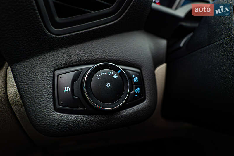 Позашляховик / Кросовер Ford Escape 2014 в Києві