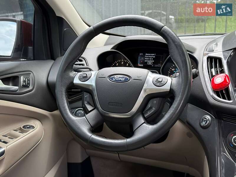Внедорожник / Кроссовер Ford Escape 2014 в Хмельницком