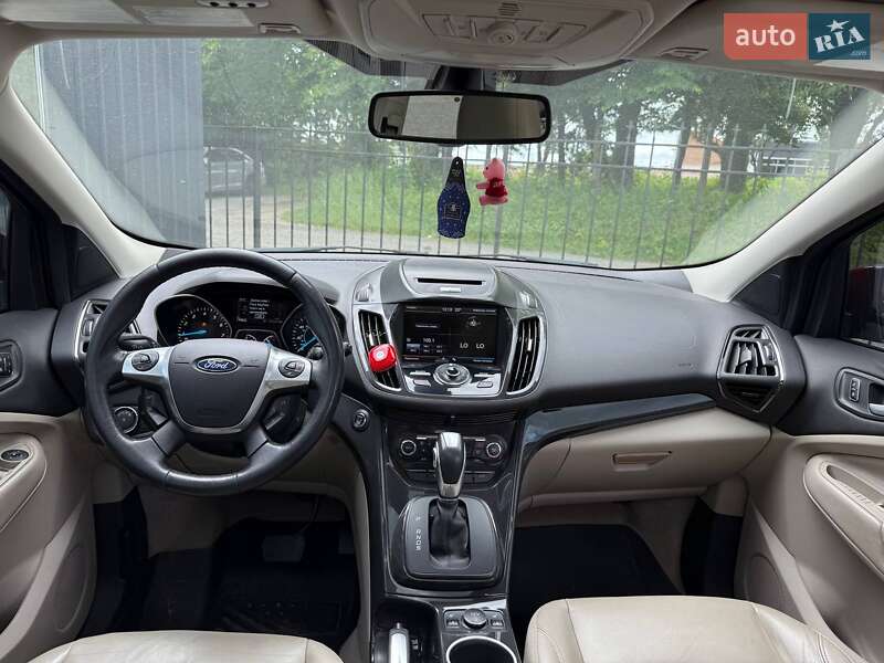 Внедорожник / Кроссовер Ford Escape 2014 в Хмельницком