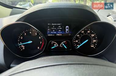 Внедорожник / Кроссовер Ford Escape 2019 в 